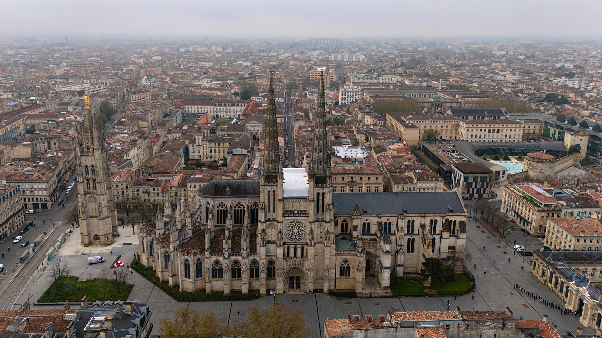 A quiet European cathedral square, ideal for independent exploring